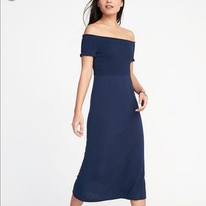 Blue off the shoulder mid length old navy dress S